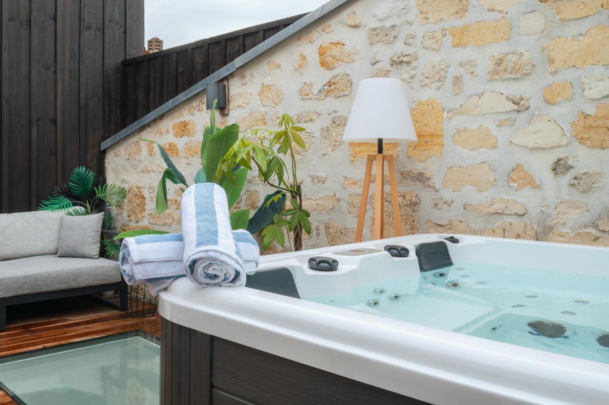 Villa Rousseau - Jacuzzi & Cinema Dans Burdeos Exterior foto